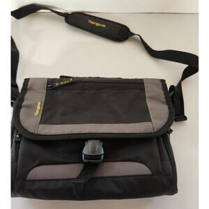Targus Black Padded Convenient Laptop iPad Carry Satchel Business Travel Bag